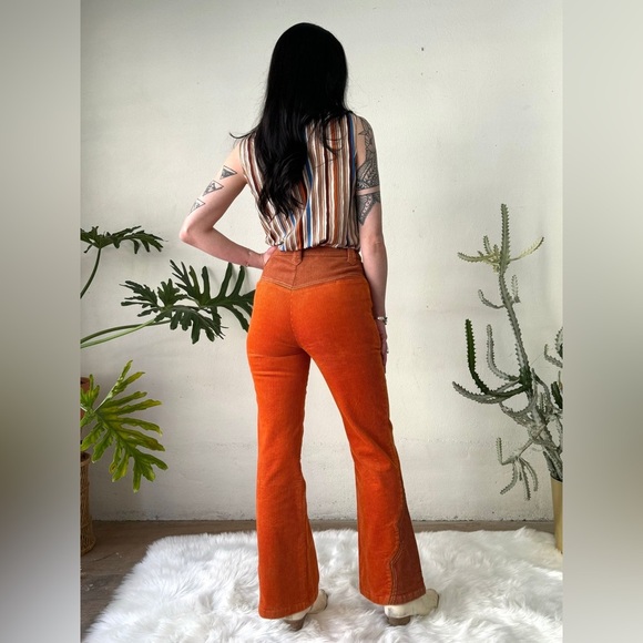 Classic Rock Couture Vibrant Orange corduroy Flare Jeans size Medium unique - Picture 10 of 12